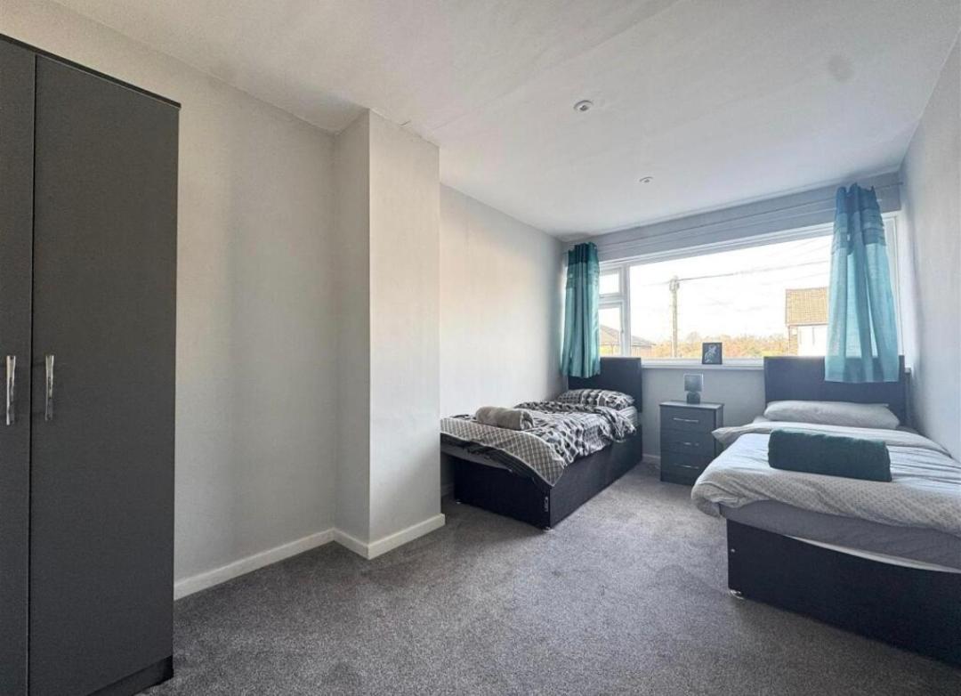 Appartamento Cosy Brighouse 3 Bed House-Great For Contractors Esterno foto